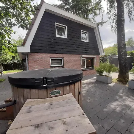 Holiday With Hot Tub In * Voorthuizen